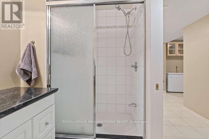 5 James Young Drive, Halton Hills, Ontario  L7G 5S6 - Photo 34 - W12822716