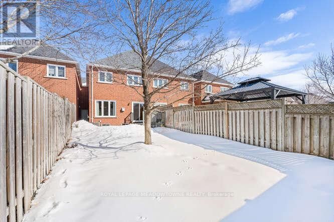 5 James Young Drive, Halton Hills, Ontario  L7G 5S6 - Photo 37 - W12822716