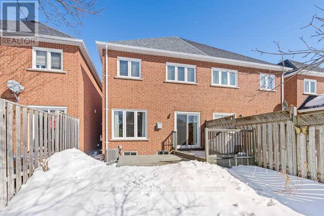 5 James Young Drive, Halton Hills, Ontario  L7G 5S6 - Photo 38 - W12822716