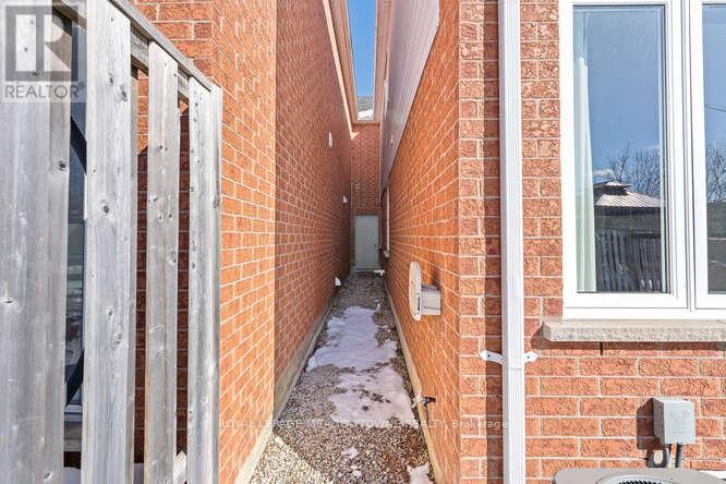 5 James Young Drive, Halton Hills, Ontario  L7G 5S6 - Photo 39 - W12822716