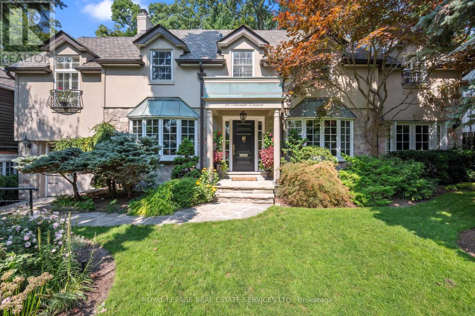 14 RIVERSIDE CRESCENT, Toronto, Ontario
