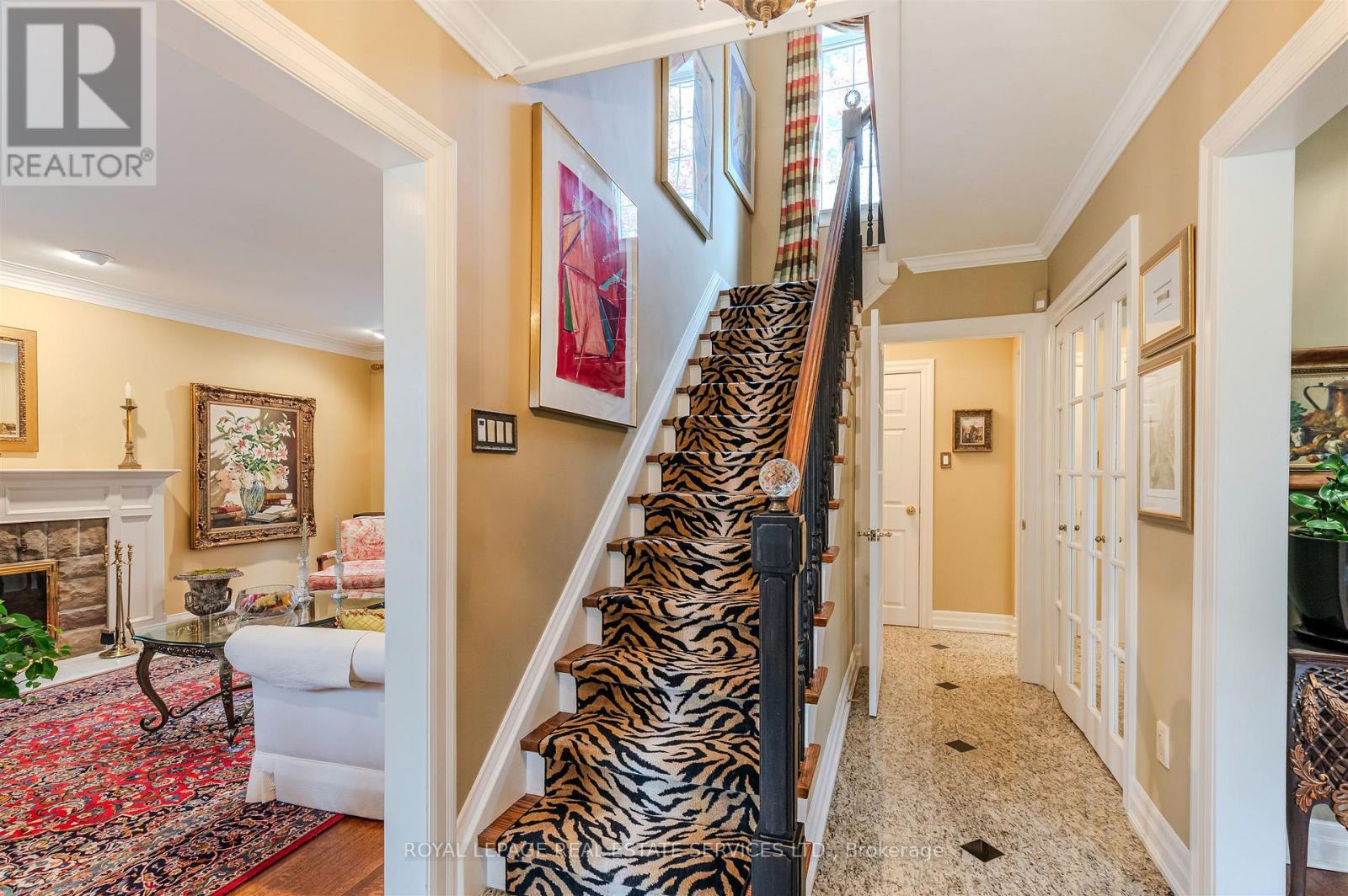 14 Riverside Crescent, Toronto, Ontario  M6S 1B6 - Photo 3 - W12822732