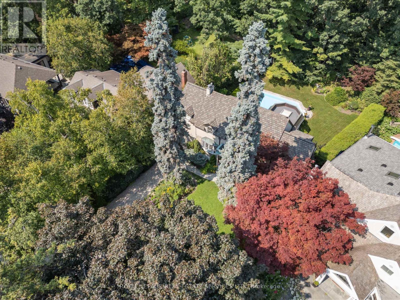 14 Riverside Crescent, Toronto, Ontario  M6S 1B6 - Photo 43 - W12822732