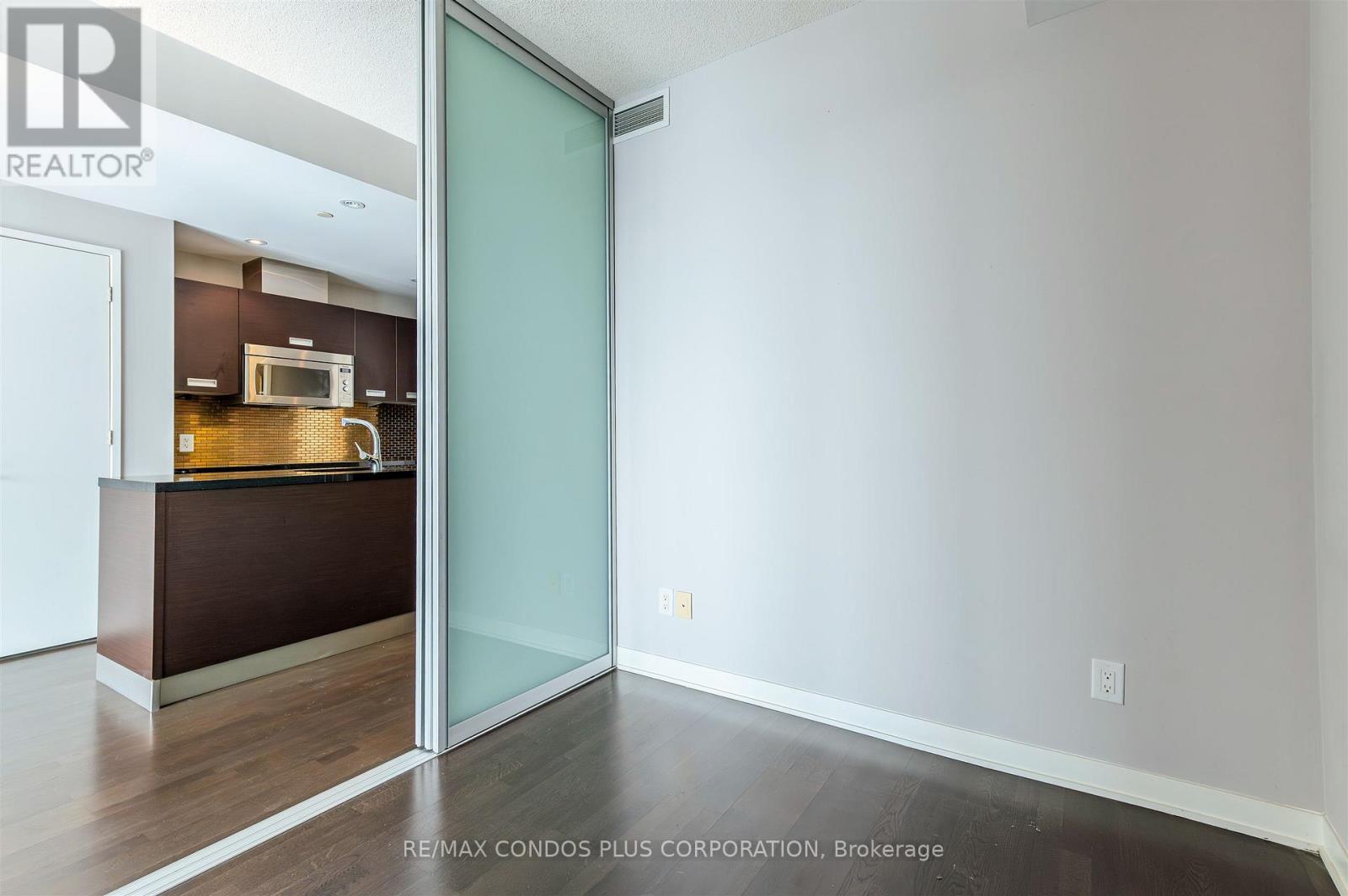 2502 - 88 Park Lawn Road, Toronto, Ontario  M8Y 0B5 - Photo 13 - W12822780