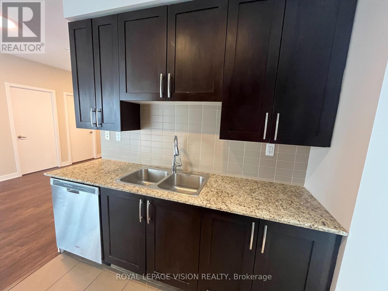 908 - 4065 Brickstone Mews, Mississauga (City Centre), Ontario  L5B 0G3 - Photo 10 - W12822794