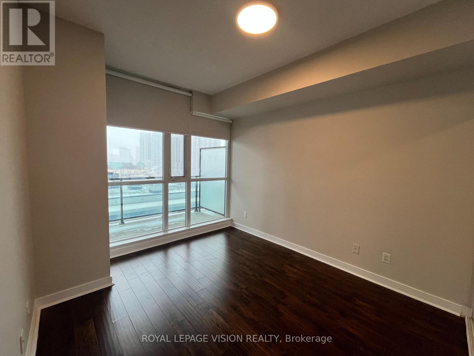 908 - 4065 Brickstone Mews, Mississauga (City Centre), Ontario  L5B 0G3 - Photo 11 - W12822794