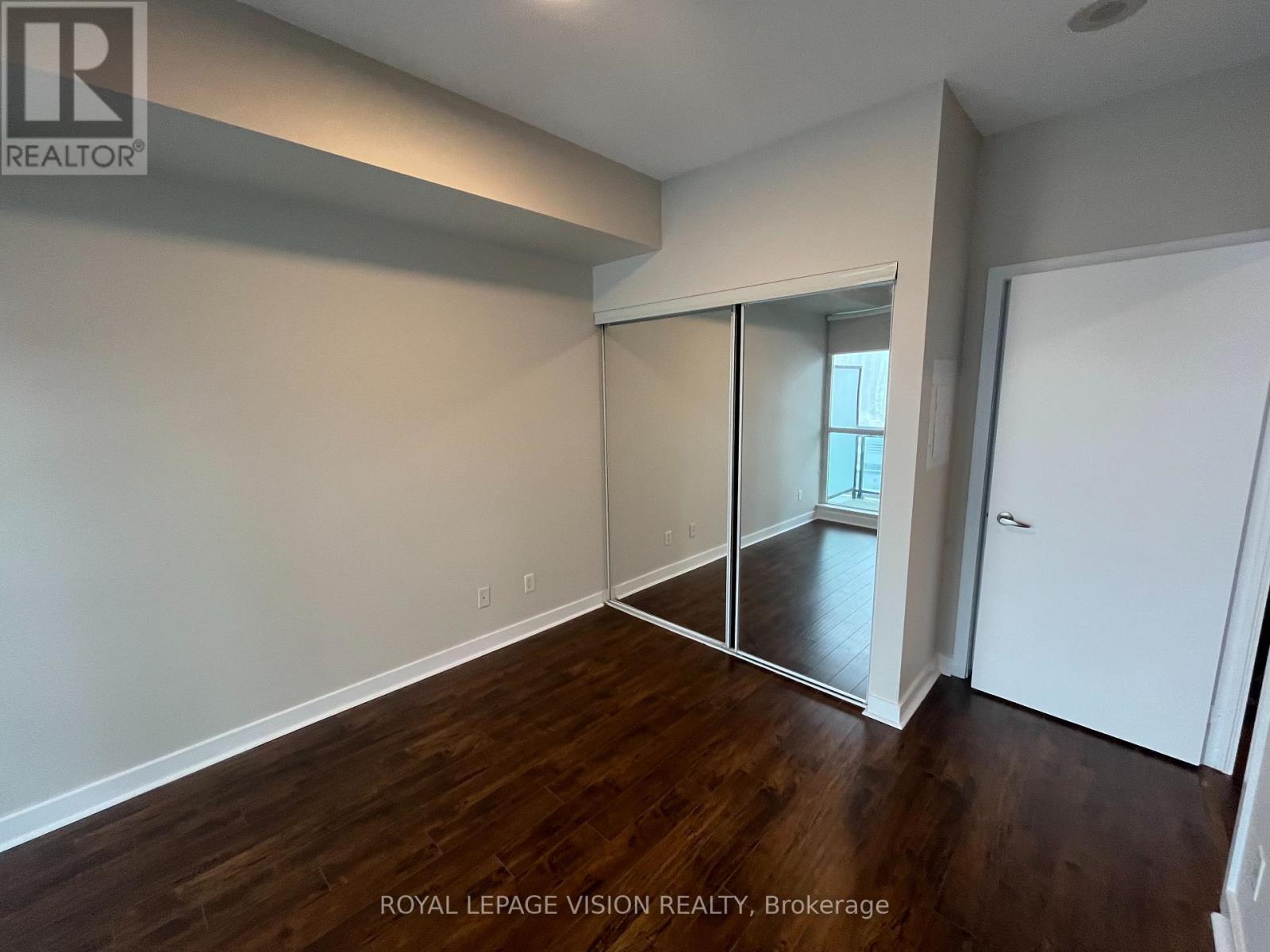 908 - 4065 Brickstone Mews, Mississauga (City Centre), Ontario  L5B 0G3 - Photo 13 - W12822794