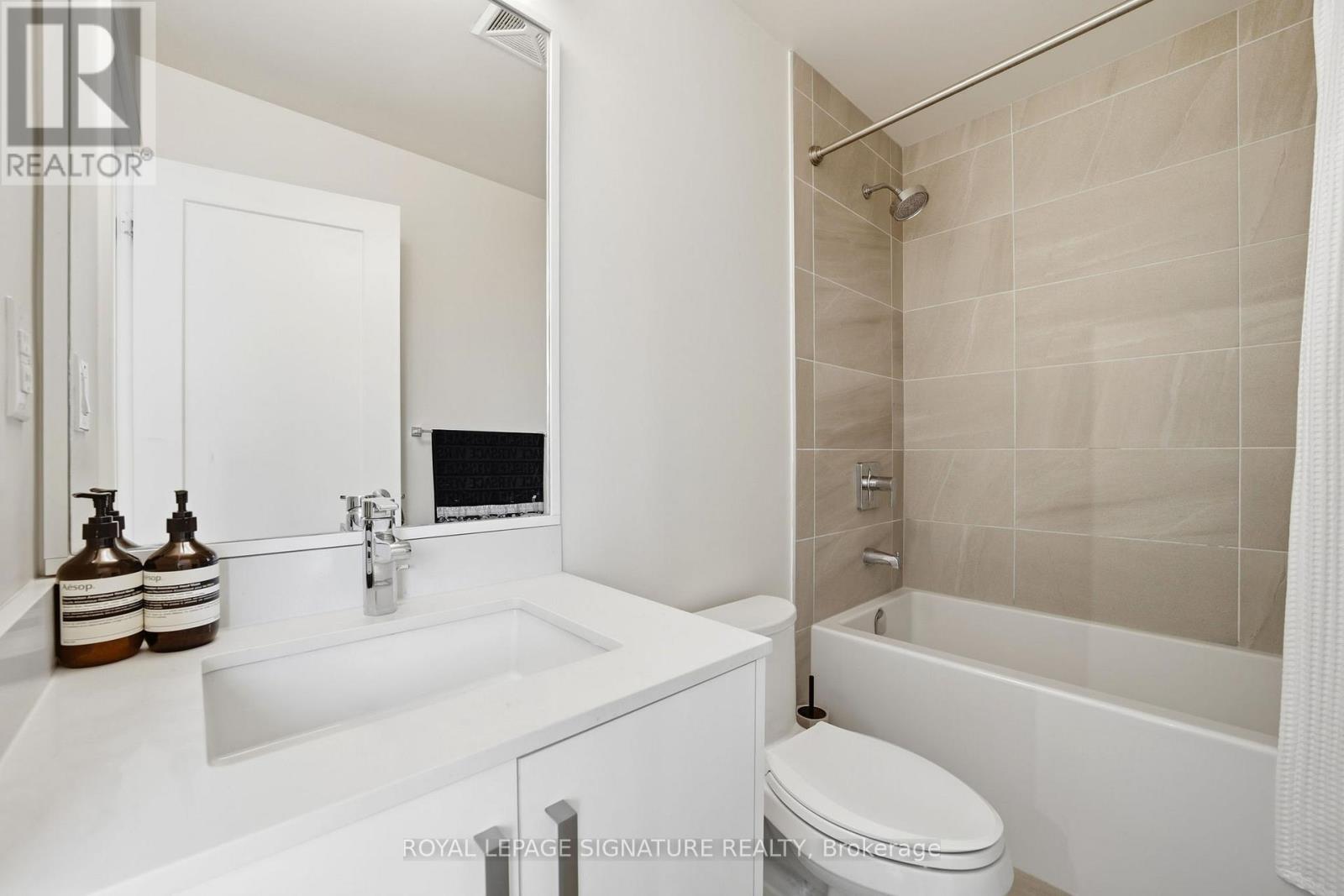 472 - 1575 Lakeshore Road W, Mississauga, Ontario  L5J 0B1 - Photo 24 - W12822818