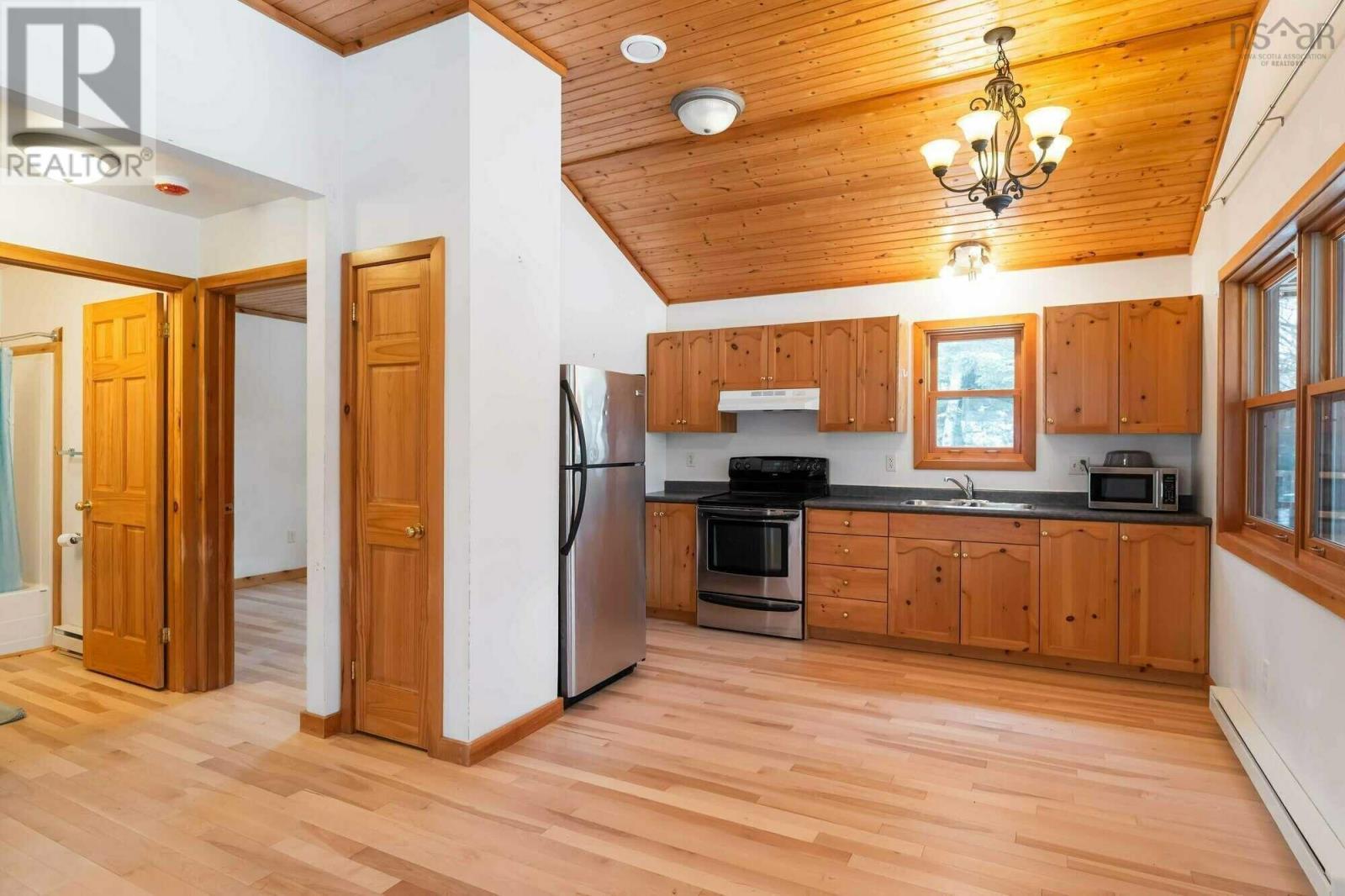 81 Canyon Point Road, Vaughan, Nova Scotia  B0N 2T0 - Photo 9 - 202603414