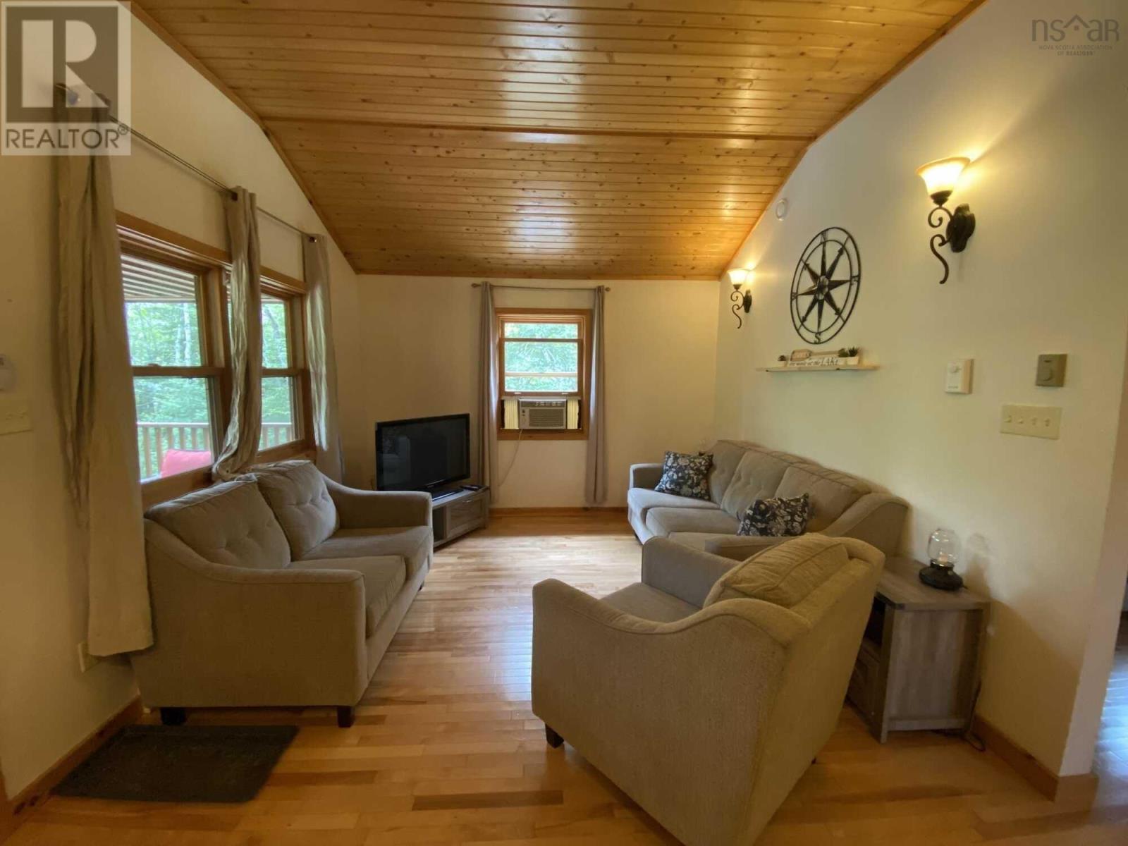 81 Canyon Point Road, Vaughan, Nova Scotia  B0N 2T0 - Photo 6 - 202603414