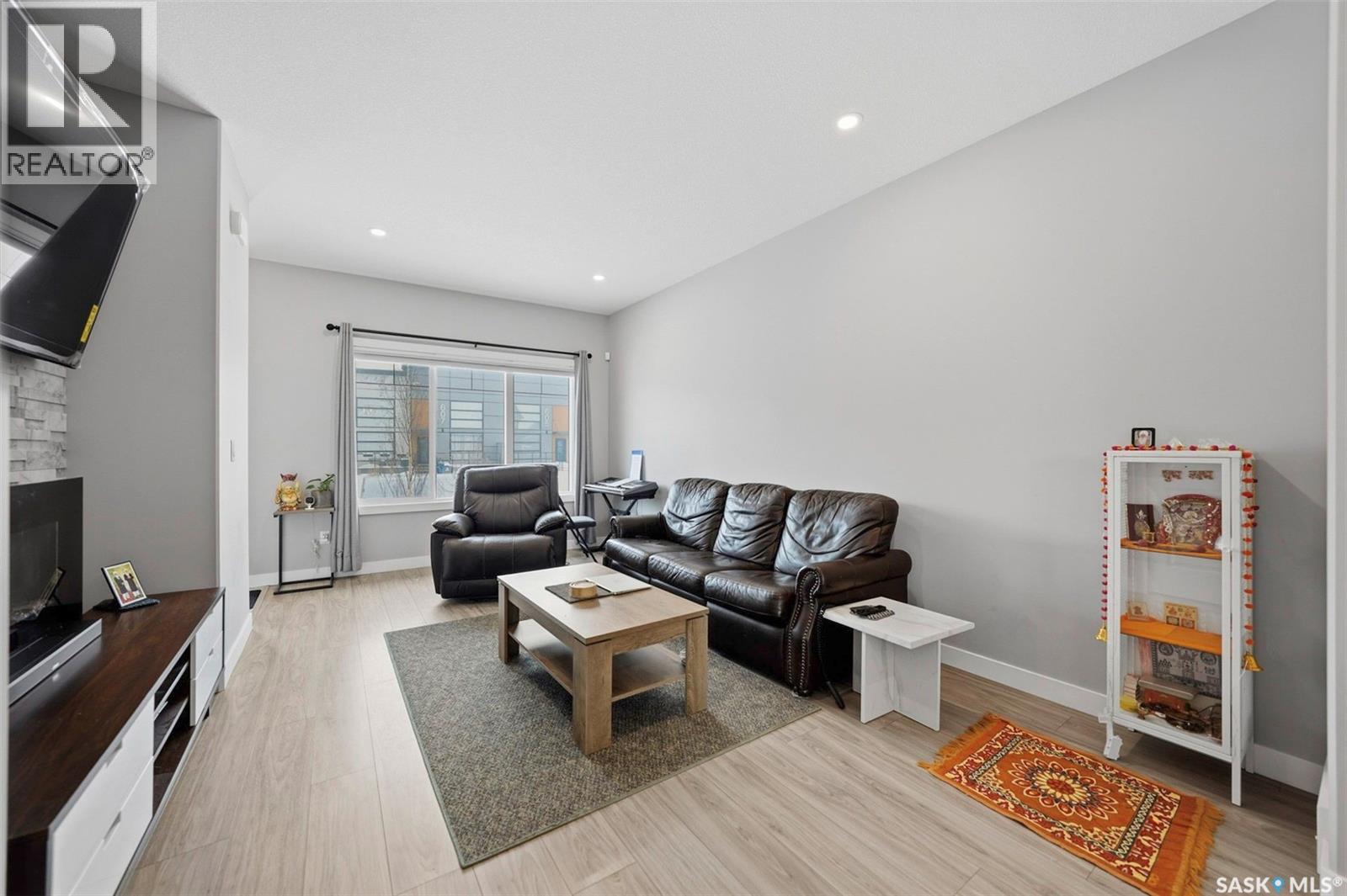 608 Brighton Gate, Saskatoon, Saskatchewan  S7V 0V5 - Photo 5 - SK029083