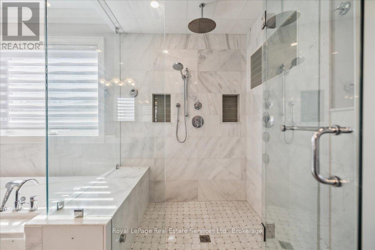 1211 Pinegrove Road, Oakville, Ontario  L6L 2W8 - Photo 19 - W12818918