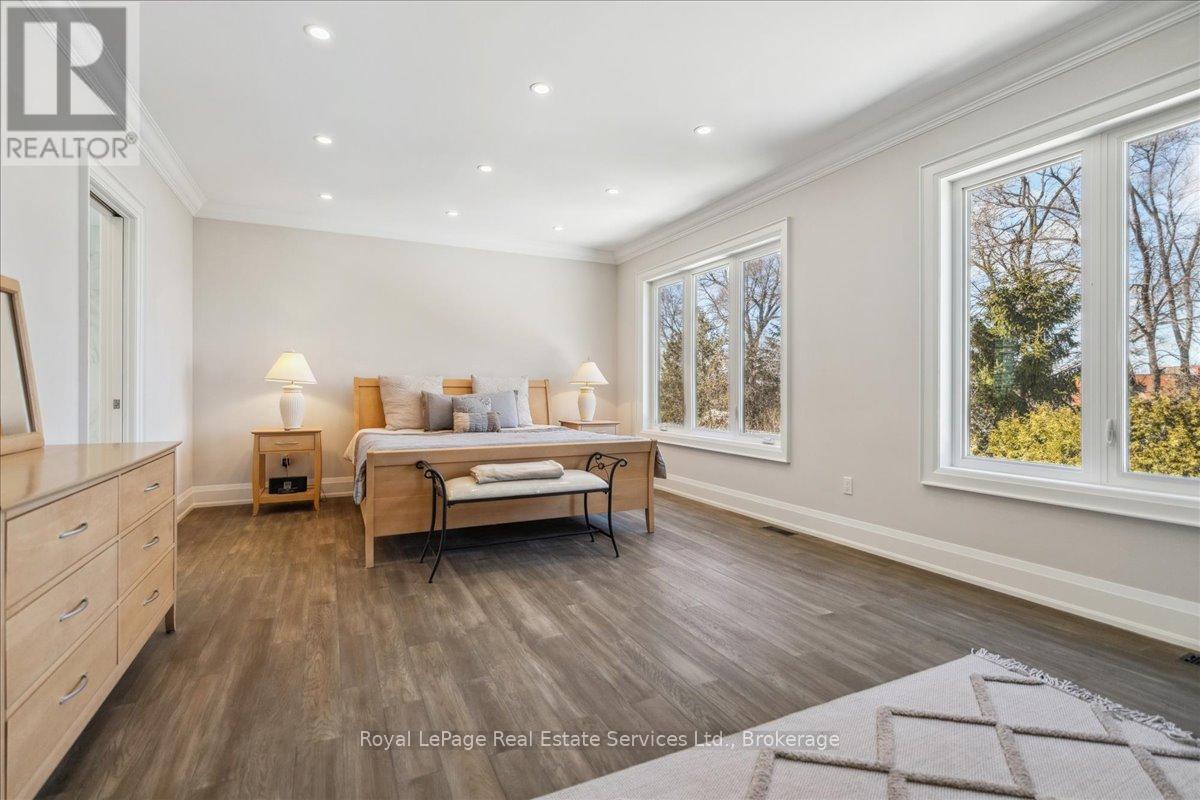 1211 Pinegrove Road, Oakville, Ontario  L6L 2W8 - Photo 16 - W12818918