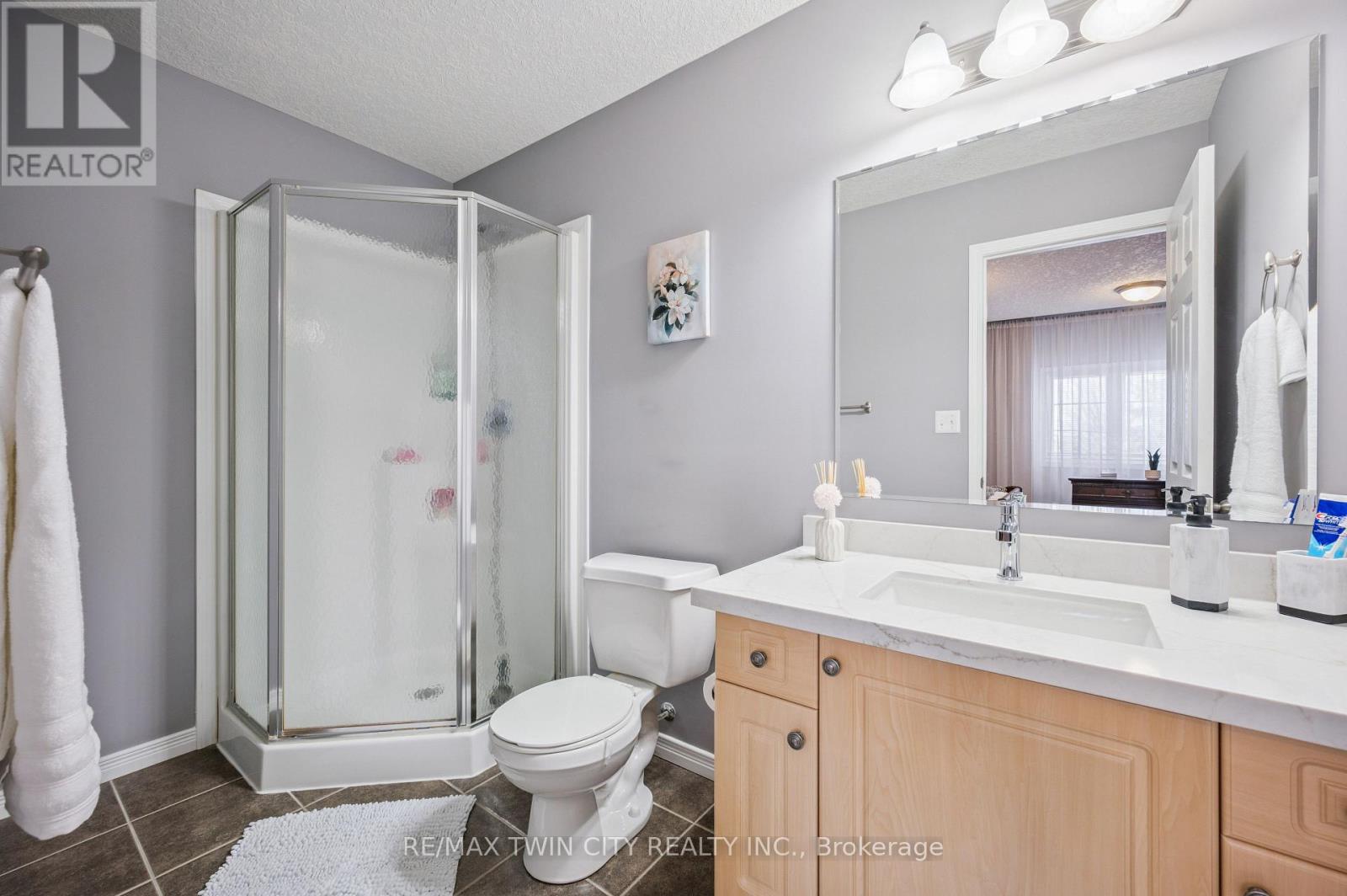 A4 - 7 Upper Mercer Street, Kitchener, Ontario  N2A 0B7 - Photo 20 - X12822660