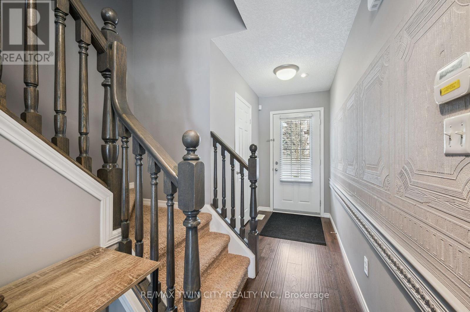 A4 - 7 Upper Mercer Street, Kitchener, Ontario  N2A 0B7 - Photo 3 - X12822660