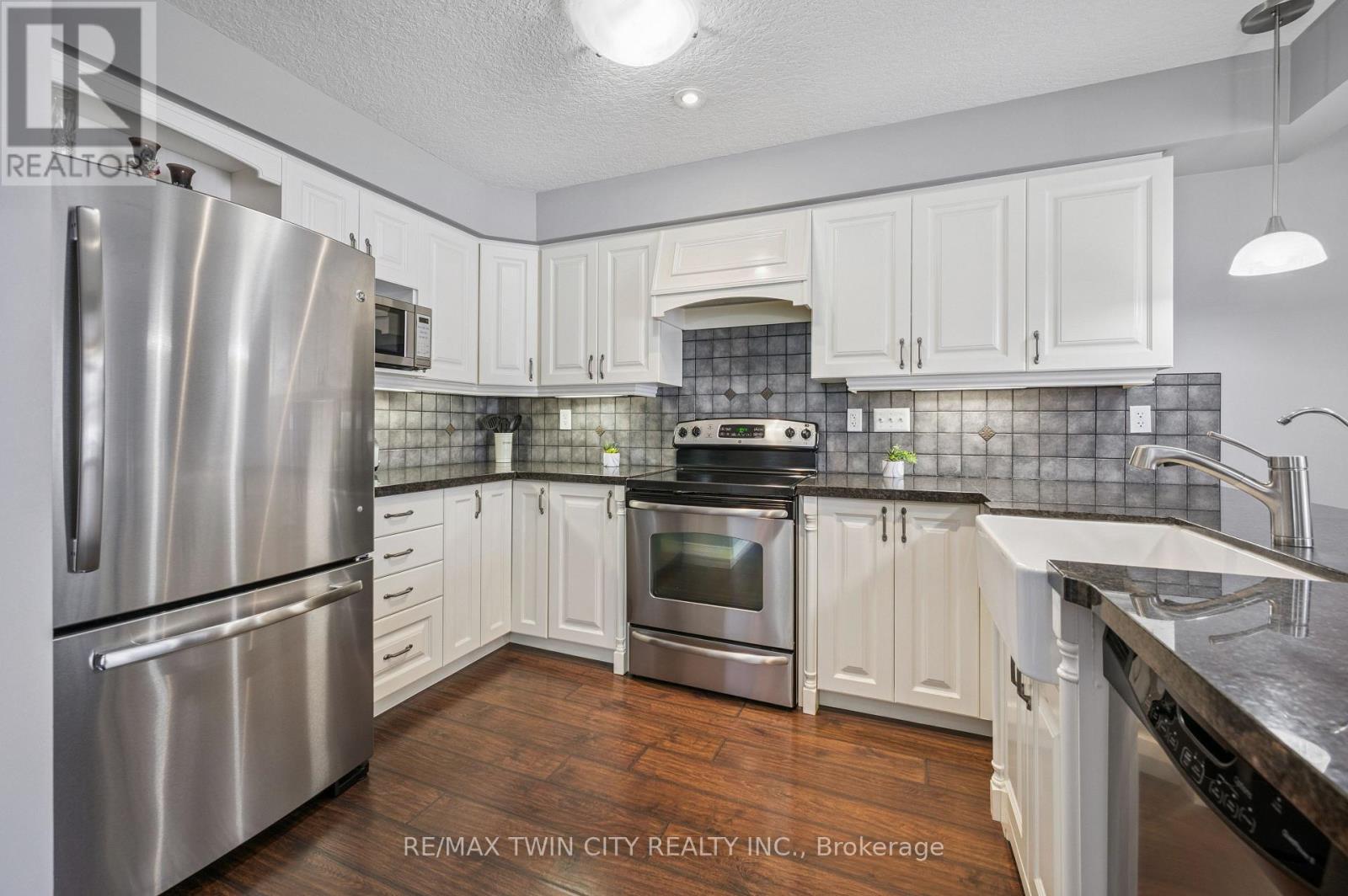 A4 - 7 Upper Mercer Street, Kitchener, Ontario  N2A 0B7 - Photo 7 - X12822660