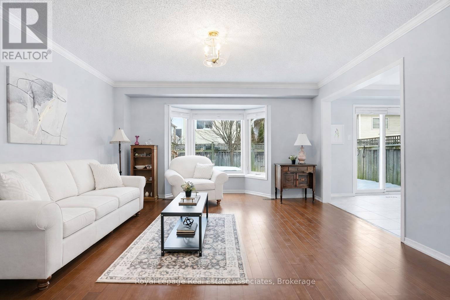 140 Fellowes Crescent, Hamilton (Waterdown), Ontario  L0R 2H3 - Photo 15 - X12822710