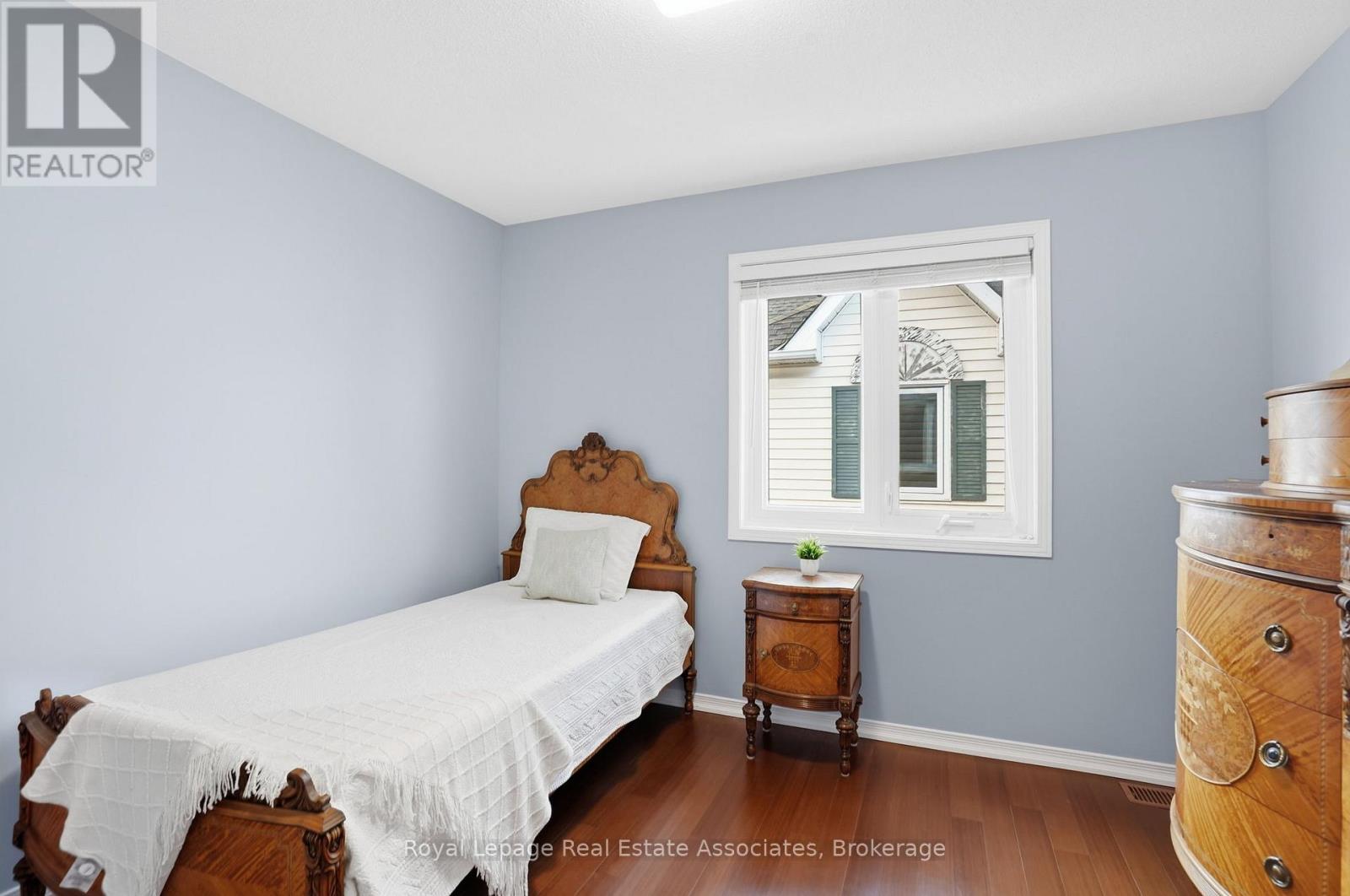 140 Fellowes Crescent, Hamilton (Waterdown), Ontario  L0R 2H3 - Photo 23 - X12822710