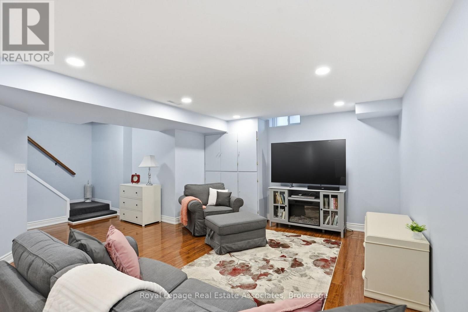 140 Fellowes Crescent, Hamilton (Waterdown), Ontario  L0R 2H3 - Photo 26 - X12822710