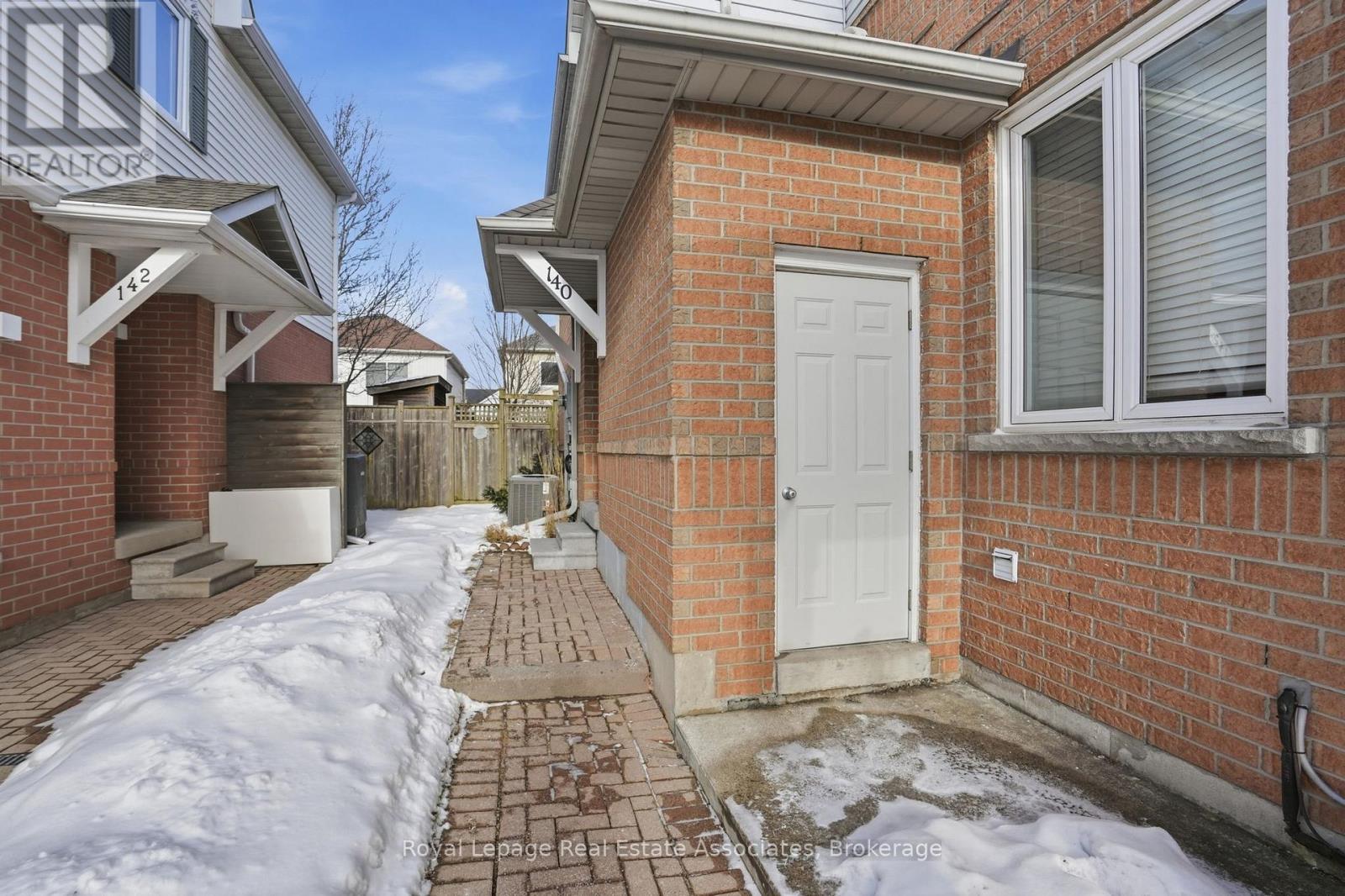 140 Fellowes Crescent, Hamilton (Waterdown), Ontario  L0R 2H3 - Photo 28 - X12822710