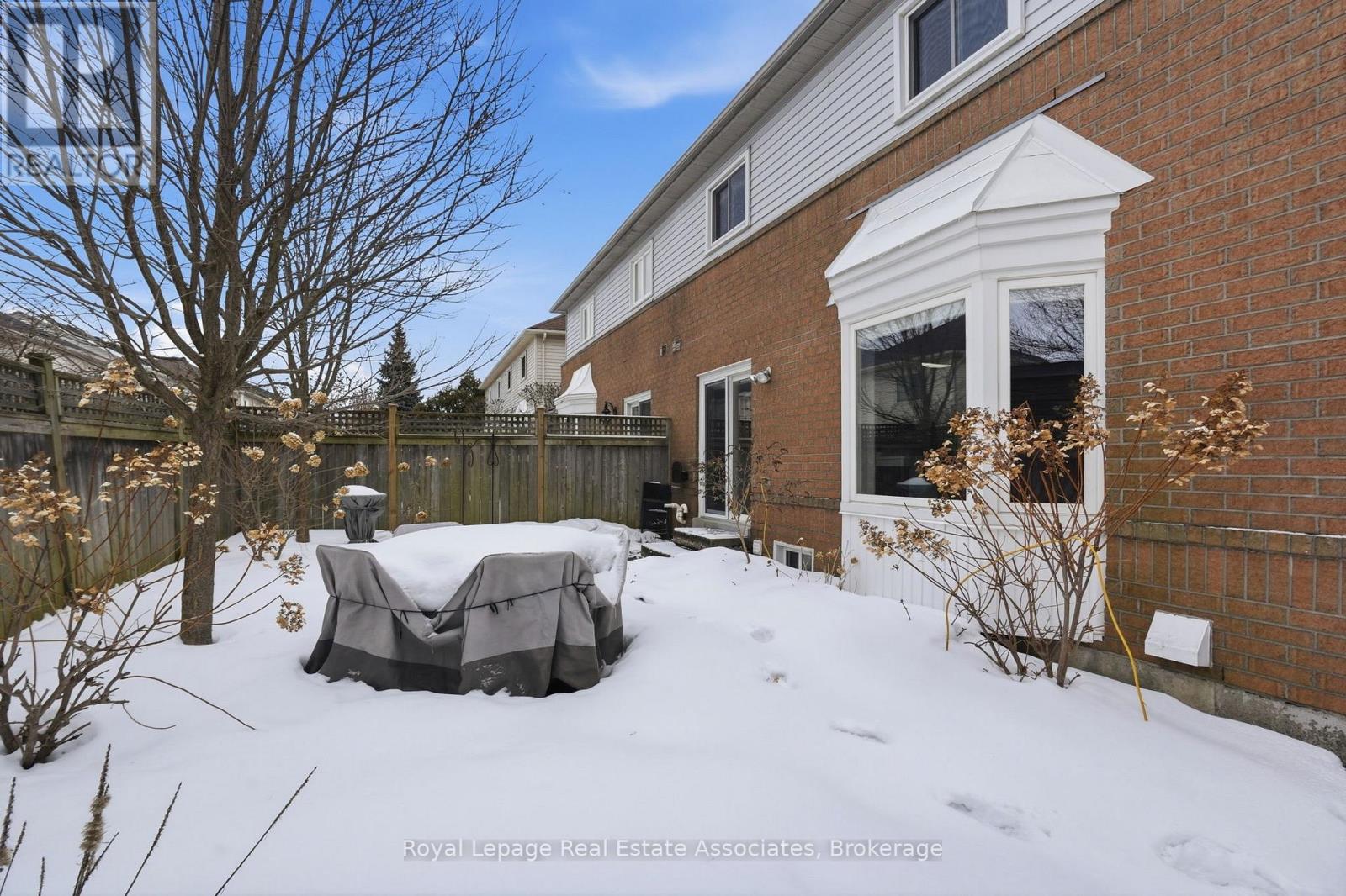 140 Fellowes Crescent, Hamilton (Waterdown), Ontario  L0R 2H3 - Photo 30 - X12822710