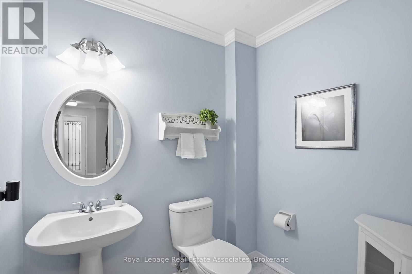 140 Fellowes Crescent, Hamilton (Waterdown), Ontario  L0R 2H3 - Photo 8 - X12822710