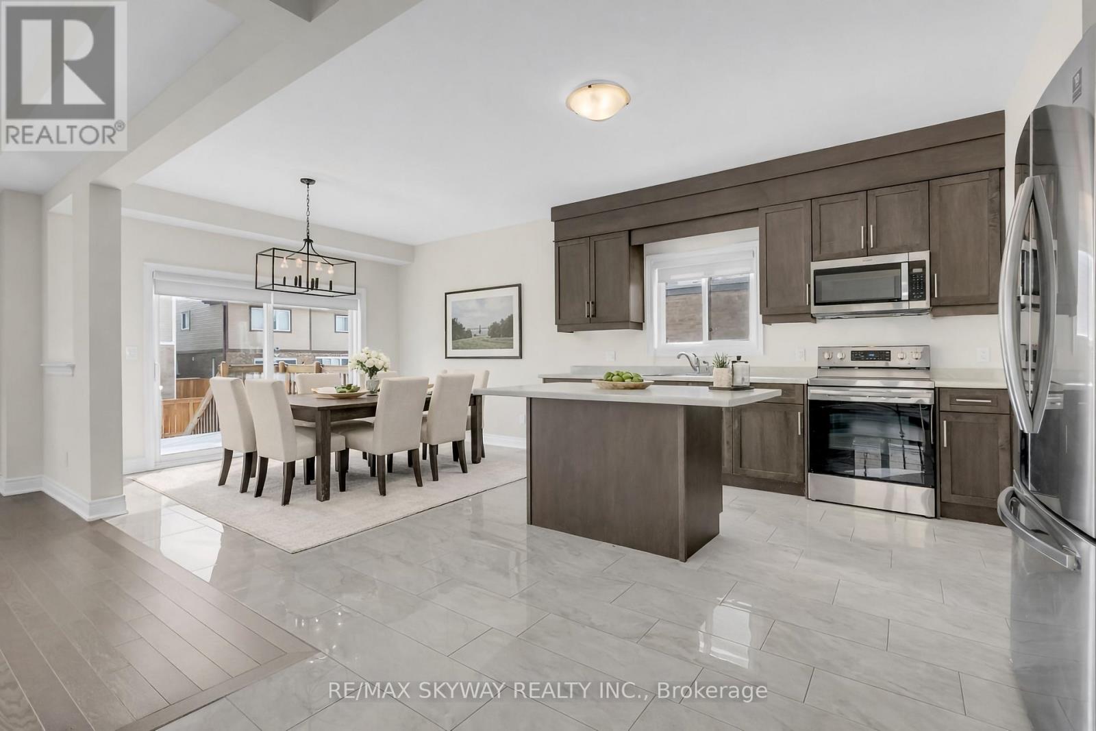 27 Monarch Street, Welland, Ontario  L3C 0E6 - Photo 12 - X12822724