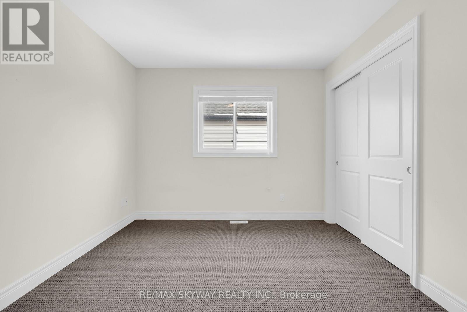 27 Monarch Street, Welland, Ontario  L3C 0E6 - Photo 31 - X12822724