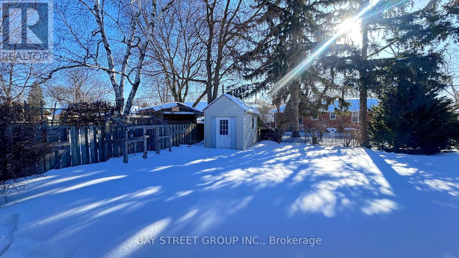 Lower - 2048 Edinburgh Drive, Burlington, Ontario  L7R 2C9 - Photo 5 - W12757800