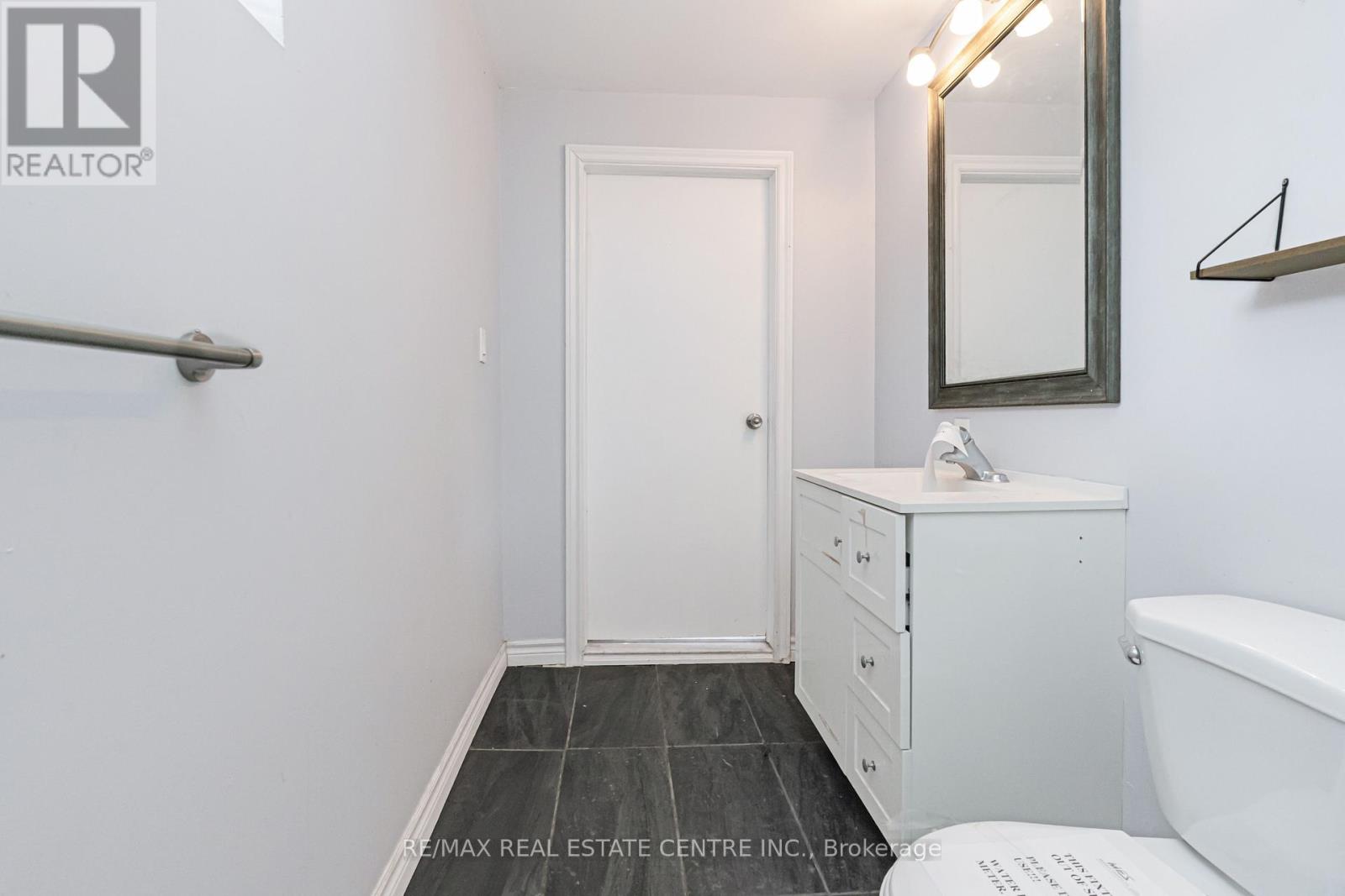 1 Stanwood Crescent, Toronto, Ontario  M9M 1Z8 - Photo 27 - W12817466