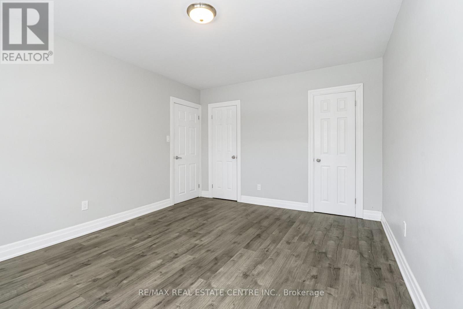 1 Stanwood Crescent, Toronto, Ontario  M9M 1Z8 - Photo 17 - W12817466