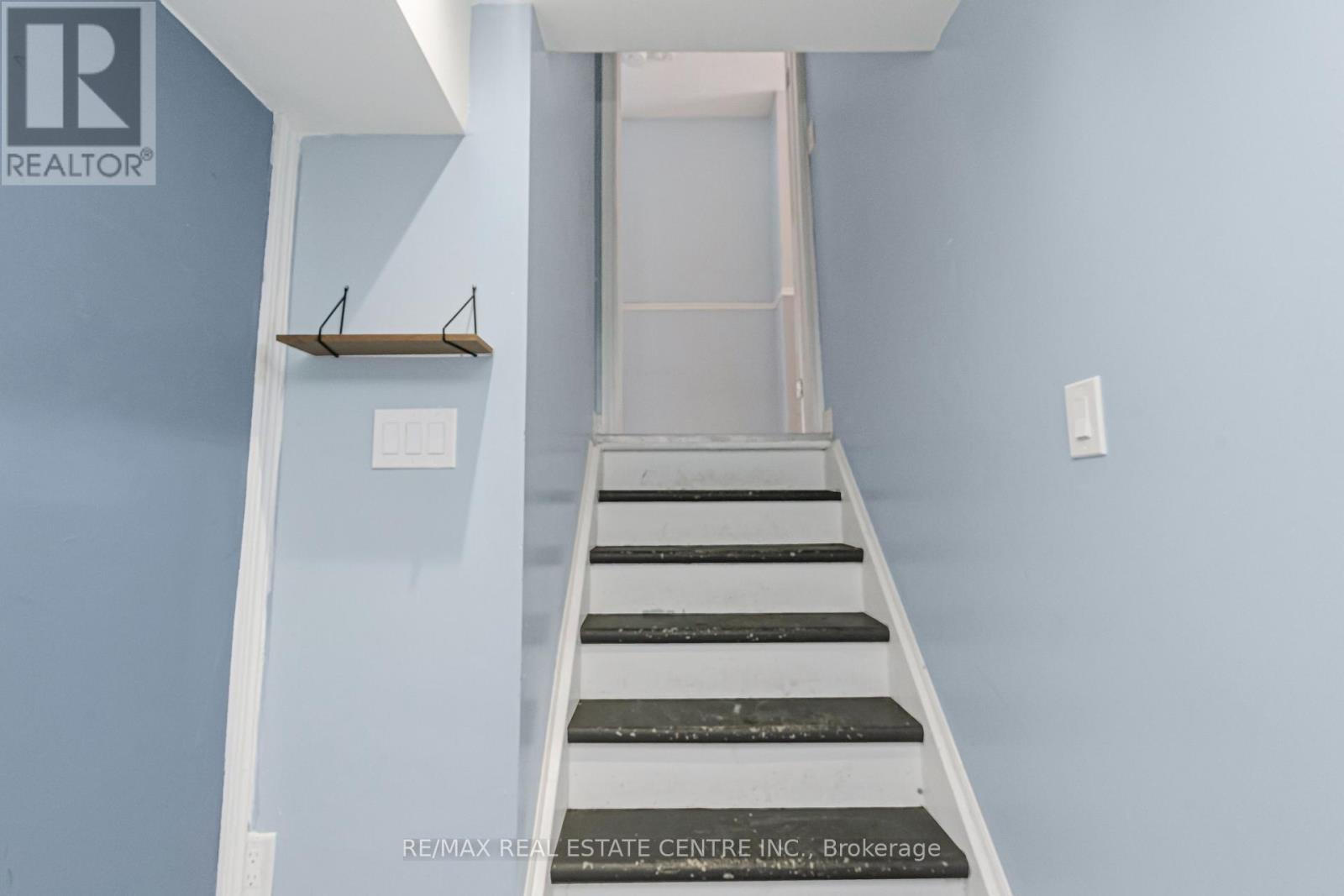 1 Stanwood Crescent, Toronto, Ontario  M9M 1Z8 - Photo 28 - W12817466