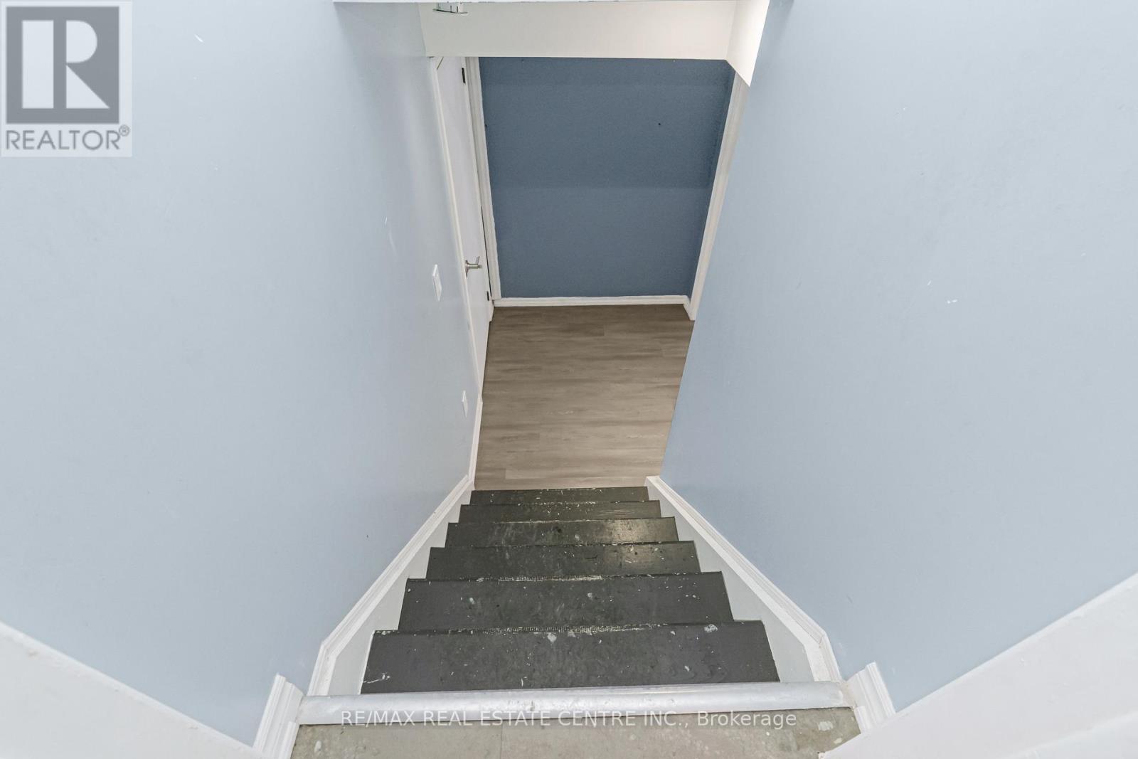 1 Stanwood Crescent, Toronto, Ontario  M9M 1Z8 - Photo 35 - W12817466