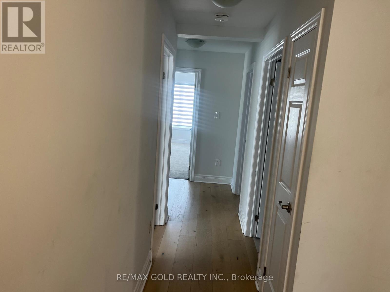 59 Grassbank Road, Brampton, Ontario  L6R 4E7 - Photo 13 - W12818218