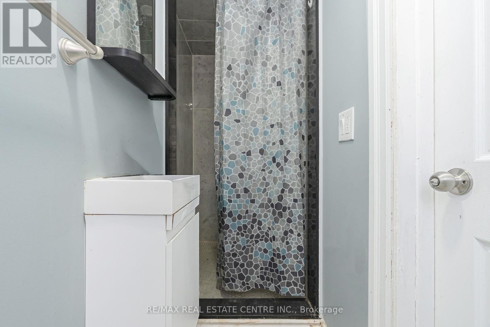 1 Stanwood Crescent, Toronto, Ontario  M9M 1Z8 - Photo 39 - W12817466