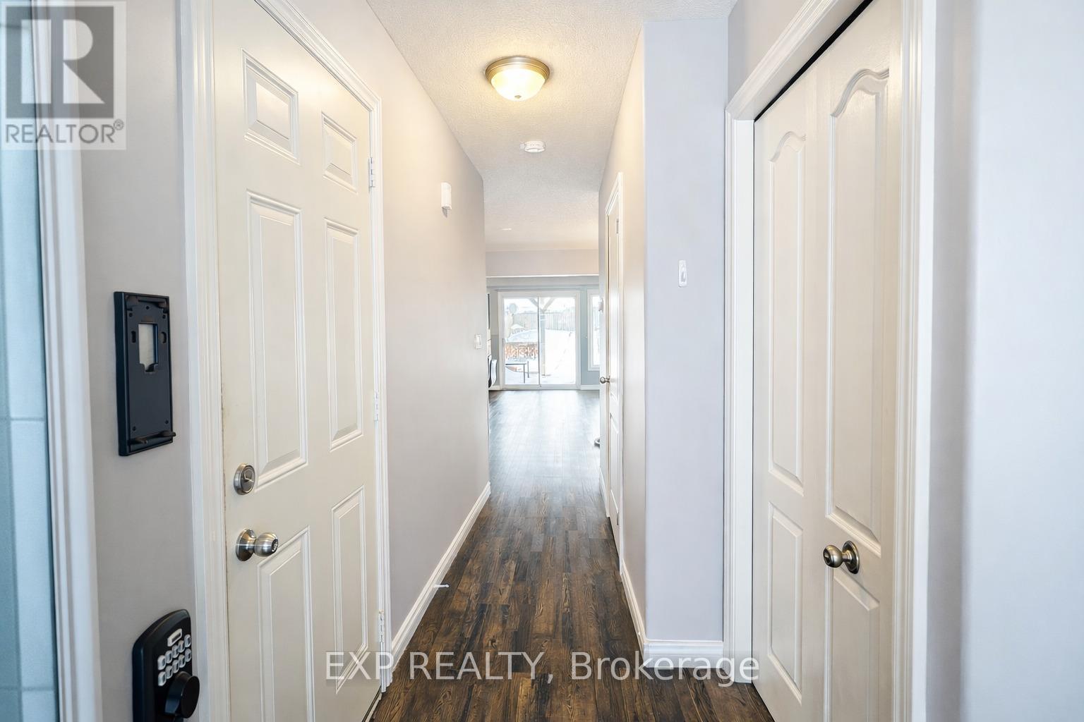 143 Brenneman Drive, Wilmot, Ontario  N3A 4N1 - Photo 2 - X12815776