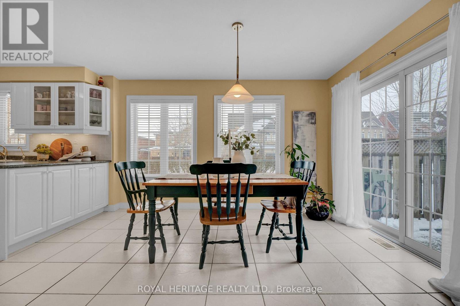 86 Root Crescent, Ajax, Ontario L1T 4L6 - Photo 11 - E12822510