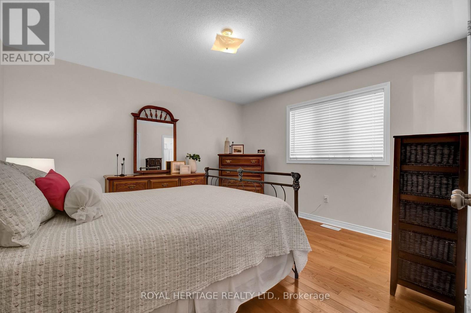 86 Root Crescent, Ajax, Ontario L1T 4L6 - Photo 17 - E12822510