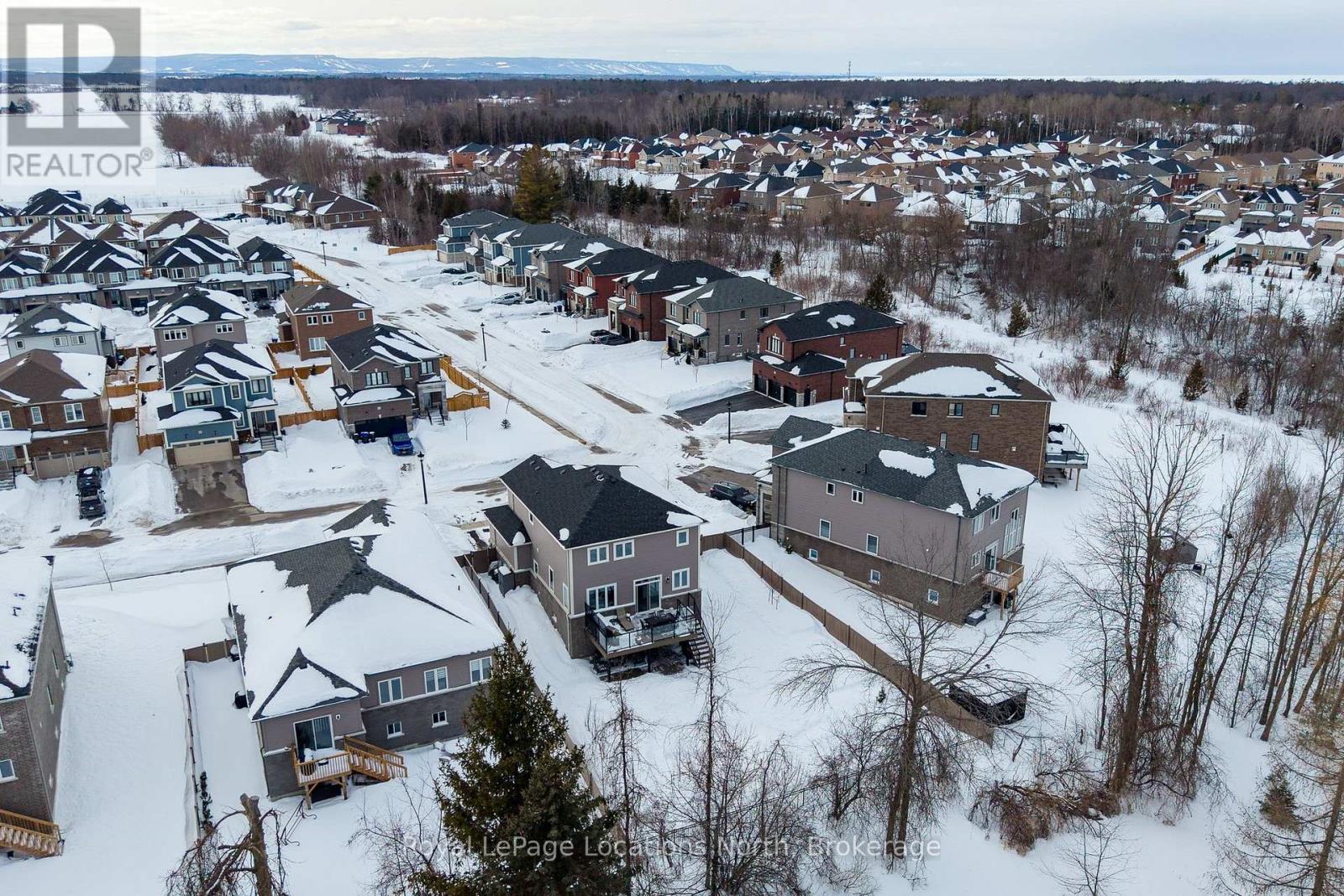 31 Emerald Street, Wasaga Beach, Ontario  L9Z 0K8 - Photo 40 - S12822844