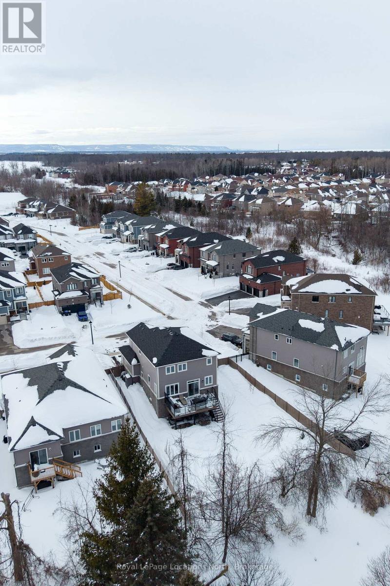 31 Emerald Street, Wasaga Beach, Ontario  L9Z 0K8 - Photo 41 - S12822844