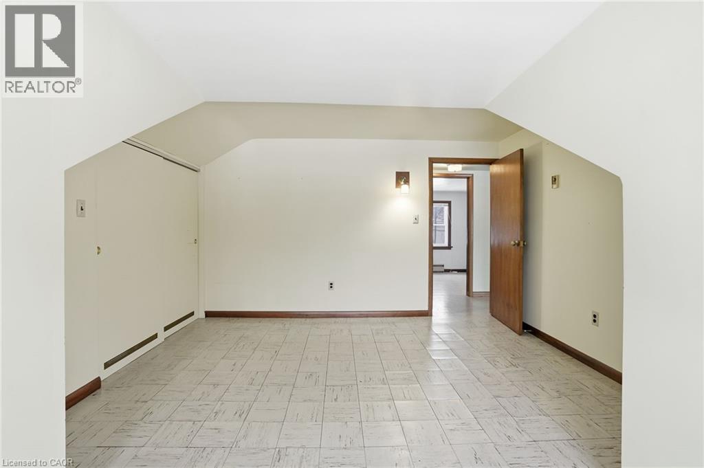 21 First Avenue, Welland, Ontario  L3C 1X7 - Photo 20 - 40807878