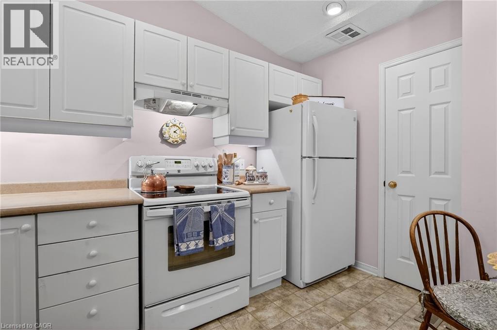 303 Central Avenue Unit# 30, Grimsby, Ontario  L3M 5L7 - Photo 8 - 40805690