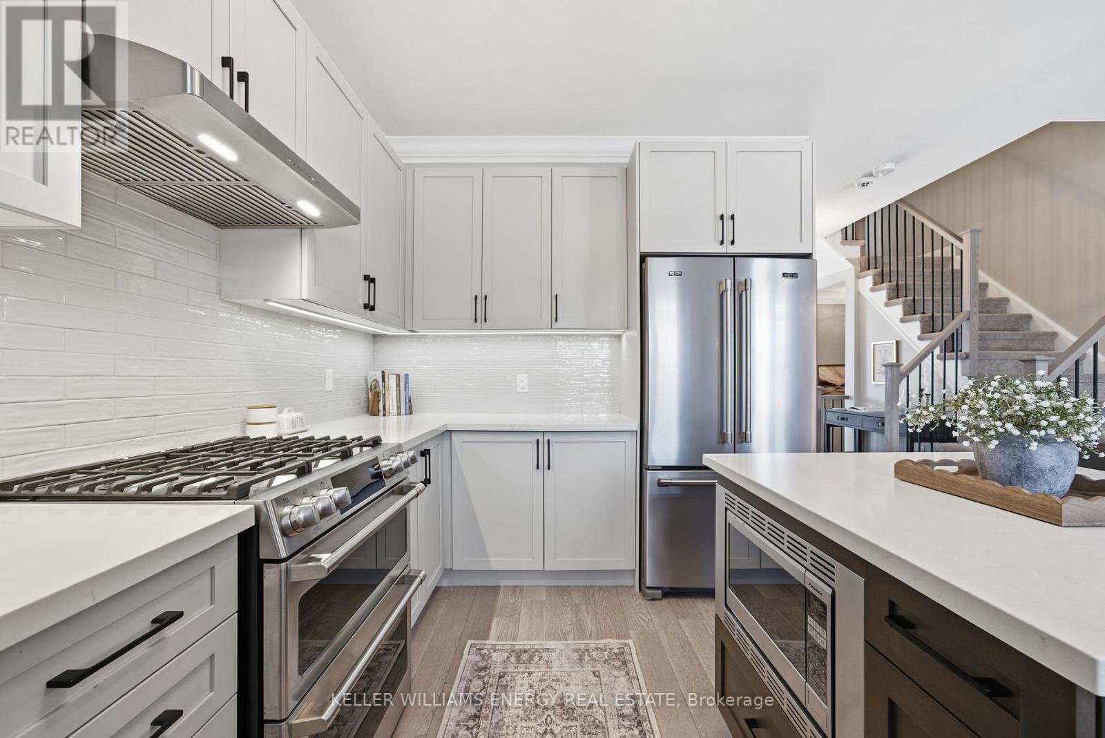 3 - 35 Hanning Court, Clarington (Bowmanville), Ontario  L1C 4R3 - Photo 6 - E12822870