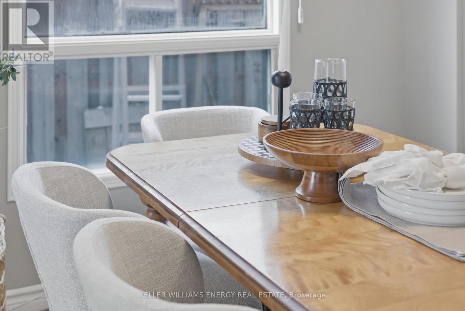 34 Stirling Avenue, Clarington (Courtice), Ontario  L1E 1X6 - Photo 11 - E12822872