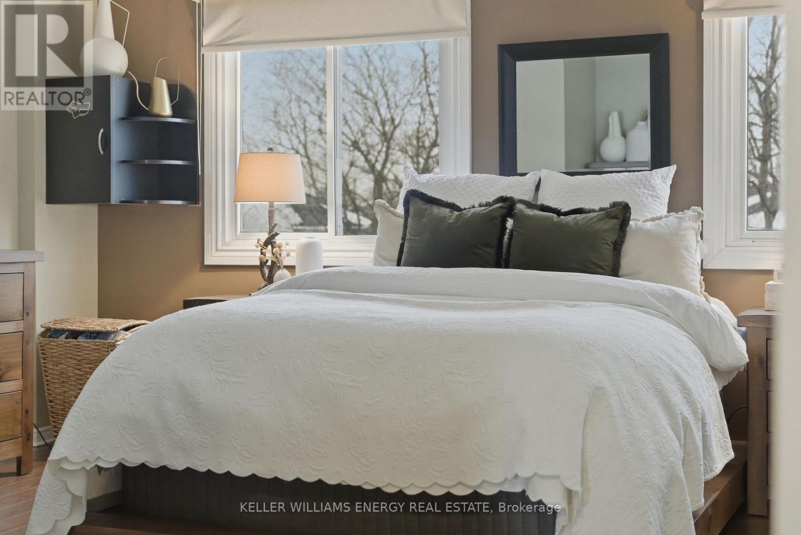 34 Stirling Avenue, Clarington (Courtice), Ontario  L1E 1X6 - Photo 18 - E12822872