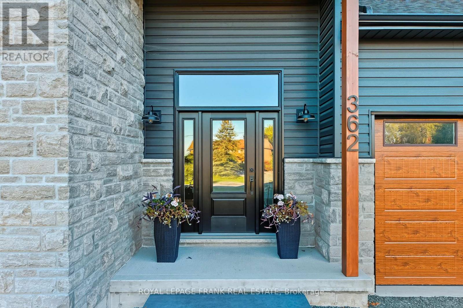 362 Carnegie Beach Road, Scugog (Port Perry), Ontario  L9L 1B6 - Photo 4 - E12822892