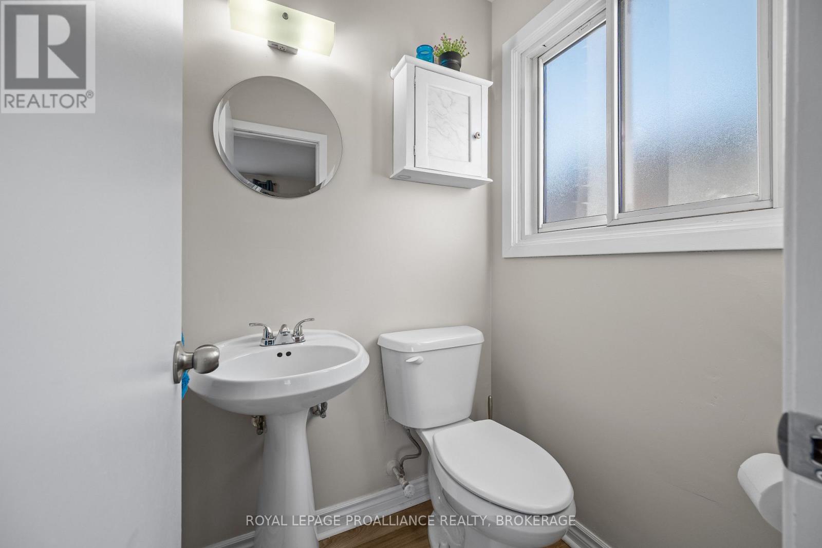 68 Mackenzie Crescent, Kingston (Central City West), Ontario  K7M 2S1 - Photo 23 - X12822832