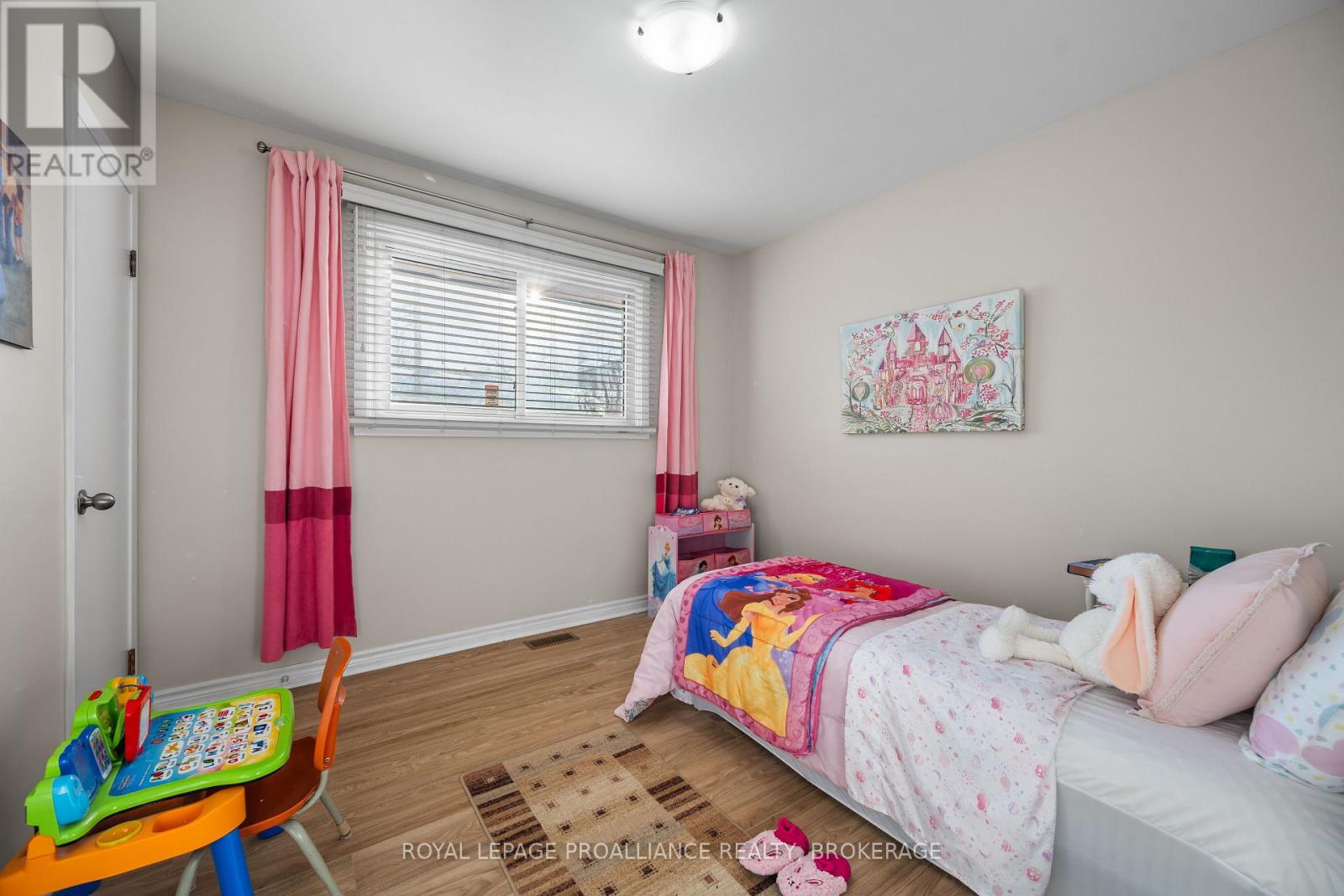 68 Mackenzie Crescent, Kingston (Central City West), Ontario  K7M 2S1 - Photo 24 - X12822832