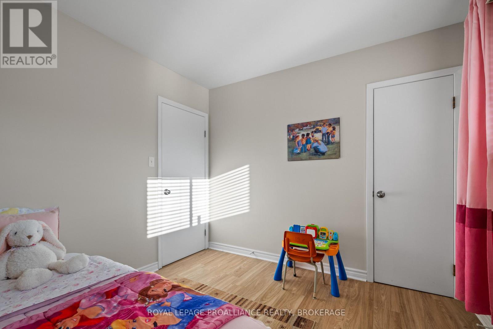 68 Mackenzie Crescent, Kingston (Central City West), Ontario  K7M 2S1 - Photo 25 - X12822832