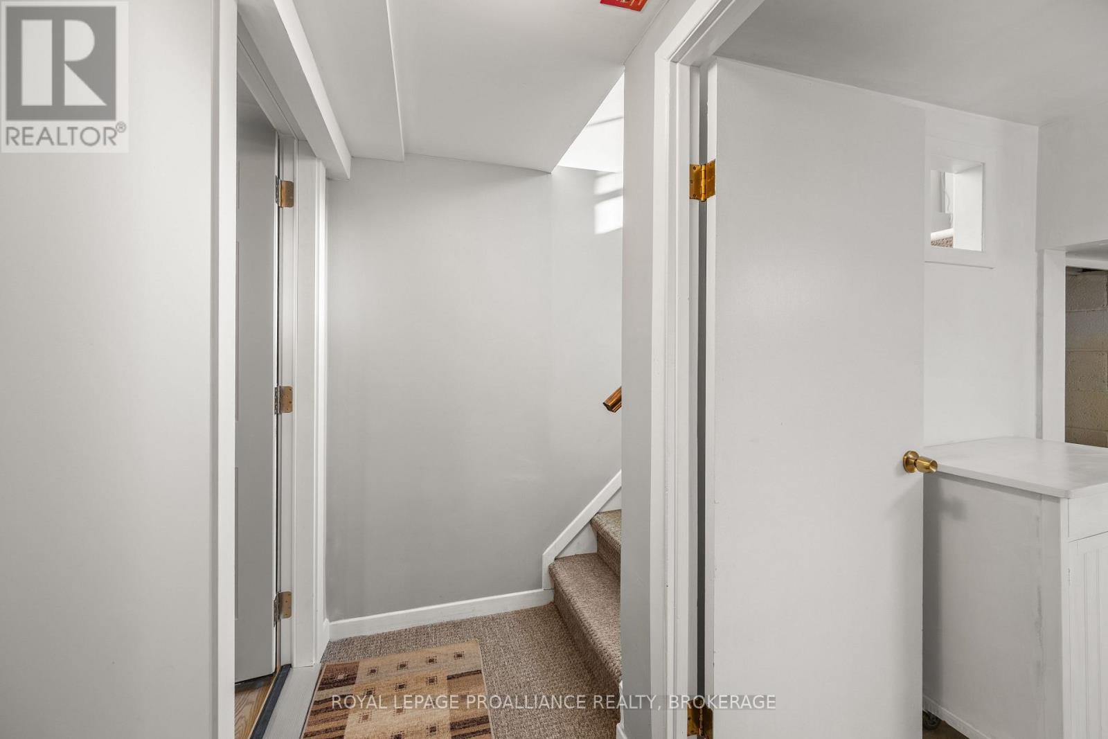 68 Mackenzie Crescent, Kingston (Central City West), Ontario  K7M 2S1 - Photo 26 - X12822832